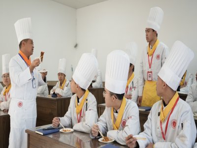 神木大乌烹饪技工学校春